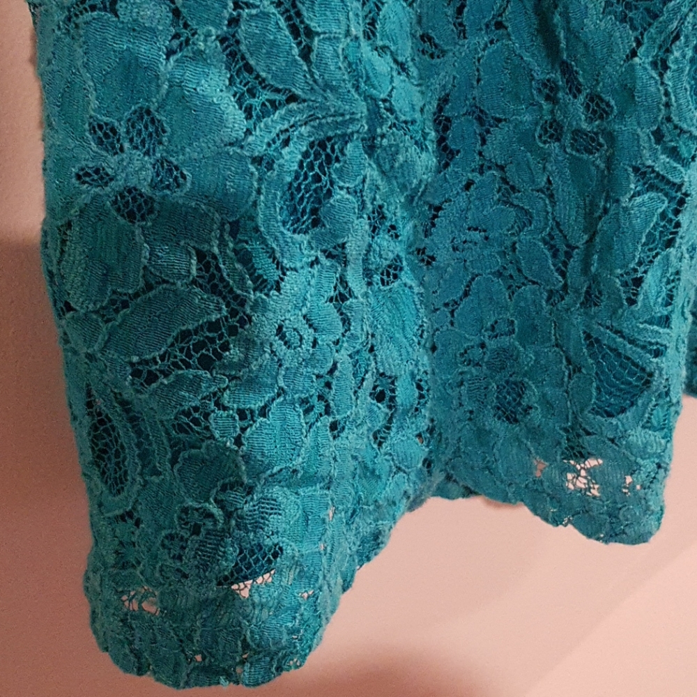 Dress - Picture 4 of 4